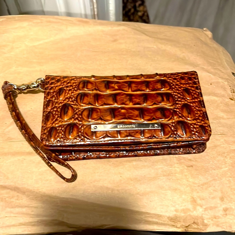 Brahmin Crocodile-Embossed wristlet /pecan color